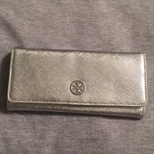 Tory Burch wallet